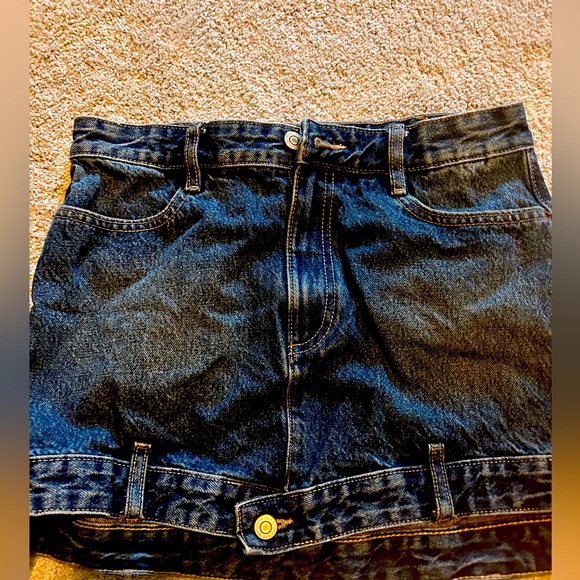 Zara Jean MiniSkirt - Picture 1 of 2